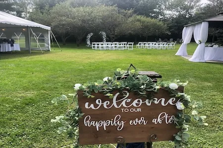 Welcome sign